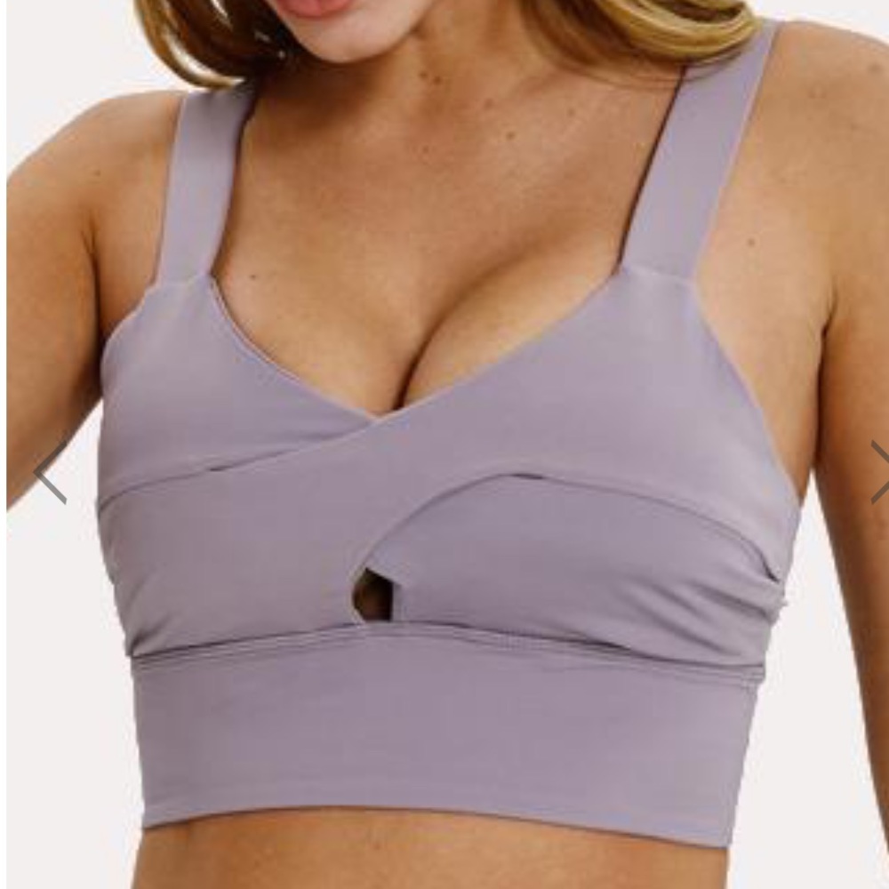 NEW Sport top/Bra. Size: (4 /XS)
